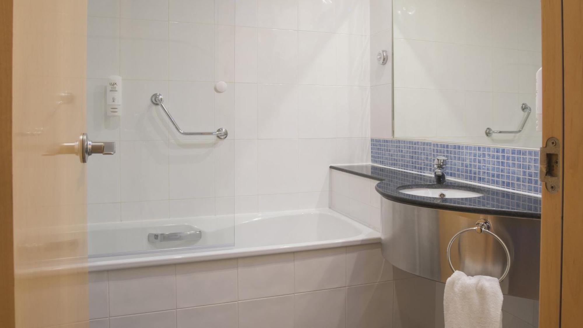 Holiday Inn Express Madrid-Getafe By Ihg Kültér fotó