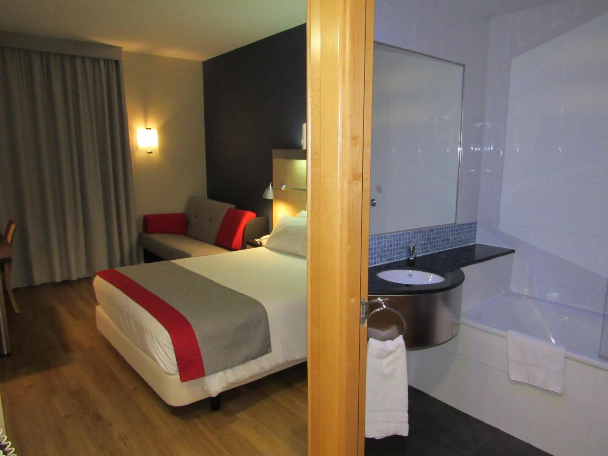 Holiday Inn Express Madrid-Getafe By Ihg Kültér fotó