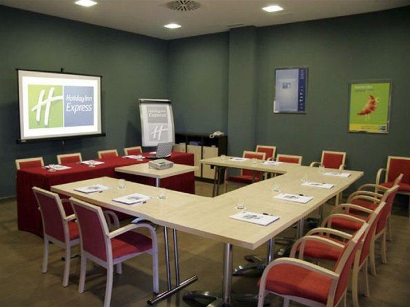 Holiday Inn Express Madrid-Getafe By Ihg Kültér fotó